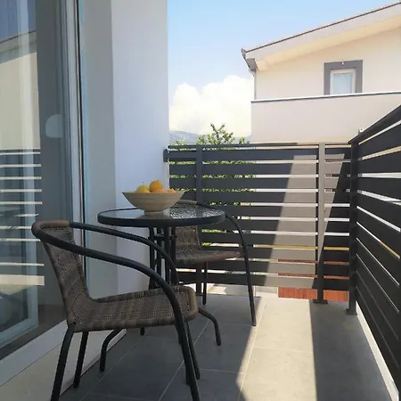 Apartments Tanja Kastela Exterior photo
